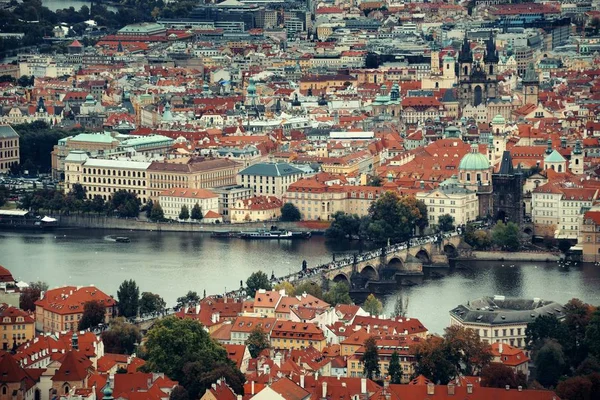 Panoramiczny Widok Panoramę Pragi Most Przez Rzekę Republika Czeska — Zdjęcie stockowe