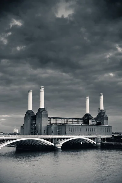 Баттерси Электростанция Над Темзой Знаменитая Достопримечательность Лондона — стоковое фото