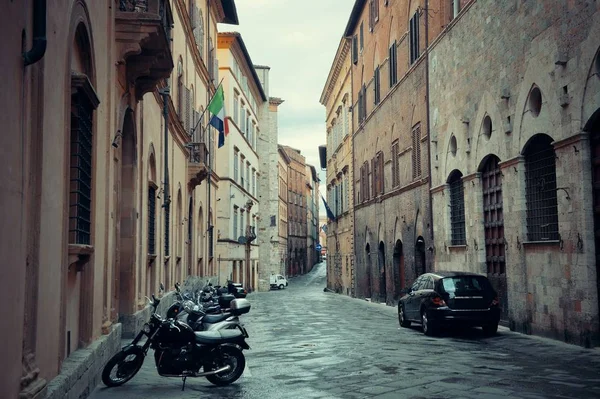 Rua Vista Rua Velha Com Edifícios Antigos Siena Itália — Fotografia de Stock