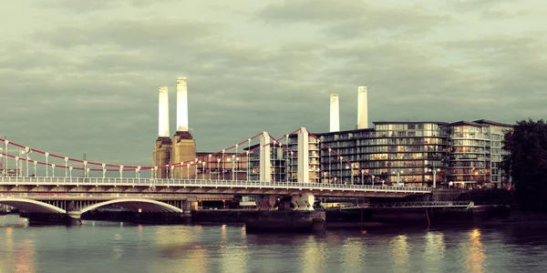 Battersea Güç Istasyonu Panorama Ünlü Londra Dönüm Noktası Olarak Thames — Stok fotoğraf