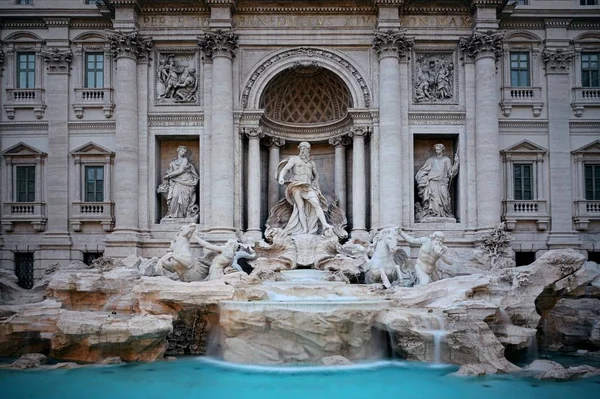 Fontána Trevi Barokním Stylu Jako Slavná Turistická Atrakce Řím Itálie — Stock fotografie