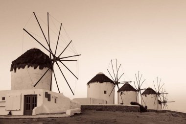 Yel değirmenleri, Mykonos Adası, Yunanistan ünlü dönüm noktası.