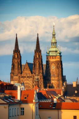 Doğal görünümünü Prag Kalesi ile Saint Vitus Katedrali, Çek Cumhuriyeti