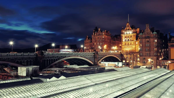 Widok Miasto Edynburg Nocą Wielkiej Brytanii — Zdjęcie stockowe