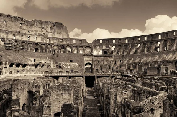 Vista Panorámica Del Coliseo Interior Roma Italia —  Fotos de Stock