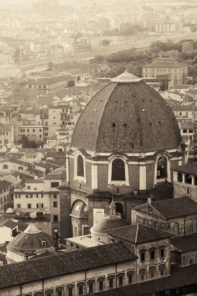 Gün Doğumunda Talya Medici Şapelleri Nin Kubbesi Ile Floransa Çatısı — Stok fotoğraf