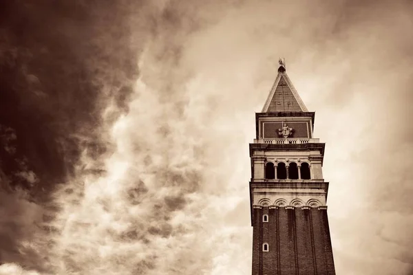 Zvonice Náměstí Piazza San Marco Benátkách — Stock fotografie