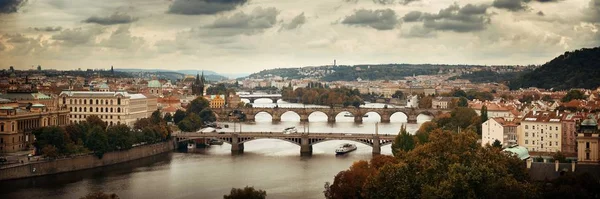 Panoramisch Uitzicht Skyline Van Praag Brug Rivier Tsjechië — Stockfoto