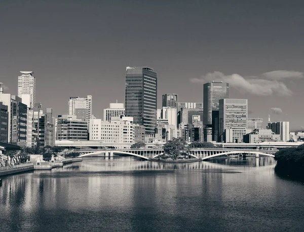 Osaka Skyline Sul Fiume Con Grattacieli Ponte Giappone — Foto Stock