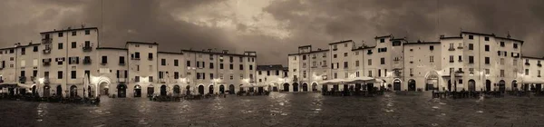 Vista Panorámica Piazza Dell Anfiteatro Lucca Italia —  Fotos de Stock