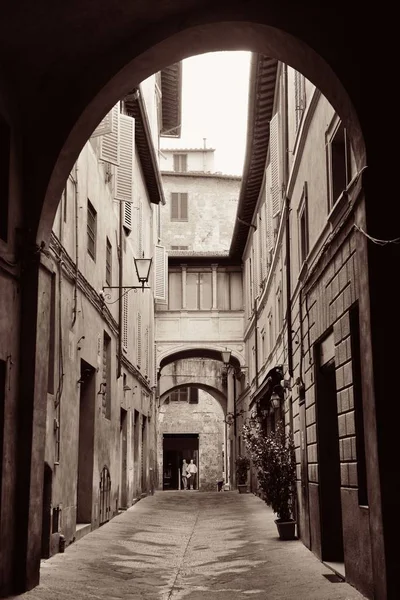 Vista Rua Com Edifícios Antigos Arcada Siena Itália — Fotografia de Stock