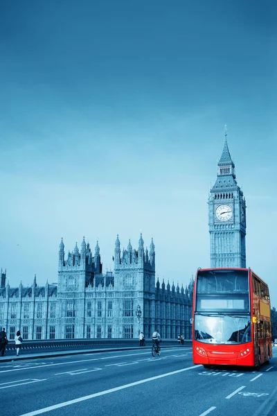 Dvojpodlažní Červený Autobus Westminsterském Mostě Big Benem Londýně — Stock fotografie