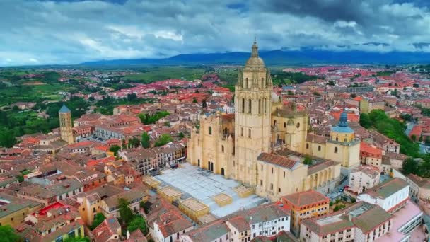 Εναέρια Άποψη Από Τον Καθεδρικό Ναό Της Segovia Και Αρχαίας — Αρχείο Βίντεο