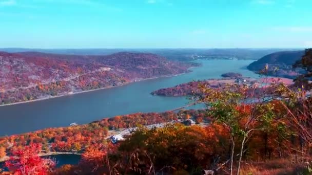 Luftaufnahme Von Hudson River Und Bear Mountain Bridge New York — Stockvideo