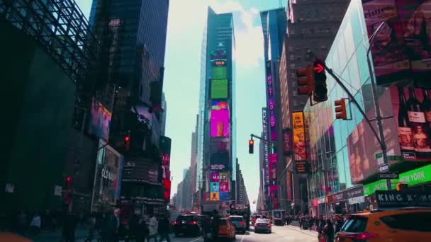 New York City Září 2018 Times Square Přeplněných Dopravních Billboard — Stock video