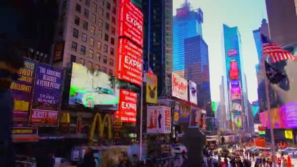 Νέα Υόρκη Σεπτεμβρίου 2018 Times Square Timelapse Πολυσύχναστη Κυκλοφορίας Πινακίδα — Αρχείο Βίντεο