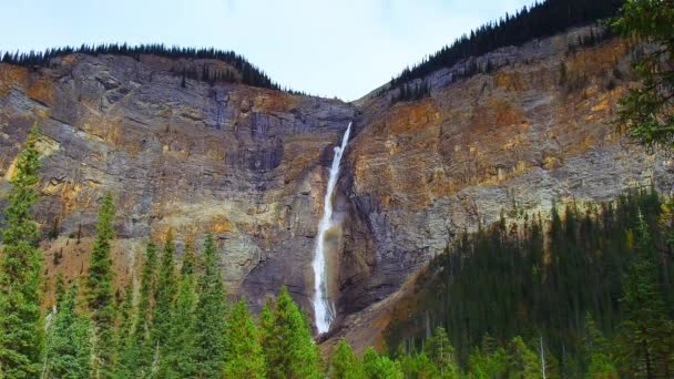 Takkakaw Falls Parque Nacional Yoho Canadá — Vídeo de Stock