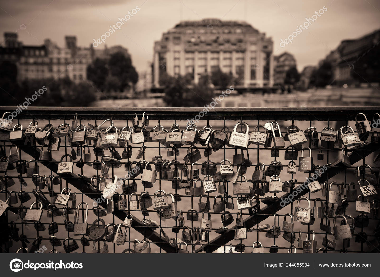 Huge Amount Padlocks Bridge River Seine Paris — Stock Photo © rabbit75