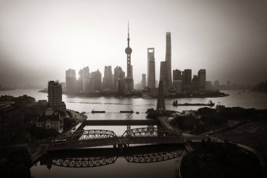 Şangay şehri hava manzaralı Pudong iş bölgesi ve Çin 'de ufuk çizgisi.