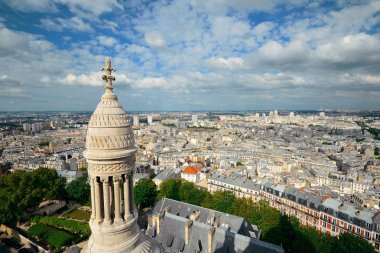 Paris, Fransa 'daki Sacre Coeur Katedrali' nin tepesinden görüntü.