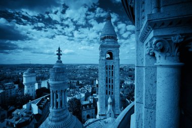 Paris, Fransa 'daki Sacre Coeur Katedrali' nin tepesinden görüntü.