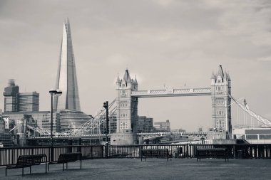 Londra cityscape Katharine iskelesi görüntülendi