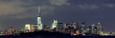Kentsel mimarilerle New York 'ta gece vakti