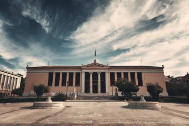 Atina Üniversitesi Yunanistan 'a yakından bakıyor.