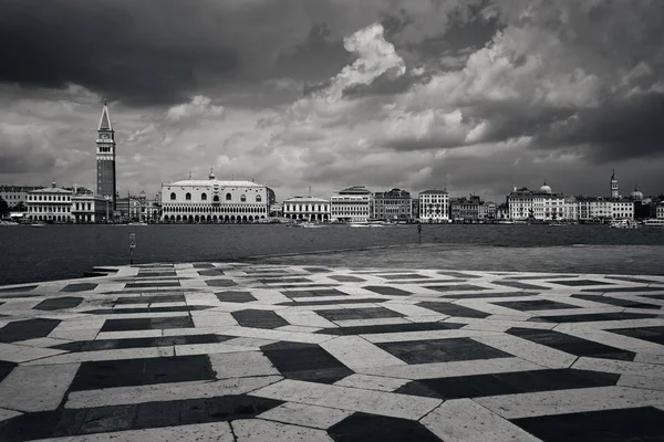 Skyline Cidade Veneza Padrão Terra Visto Beira Mar Itália — Fotografia de Stock