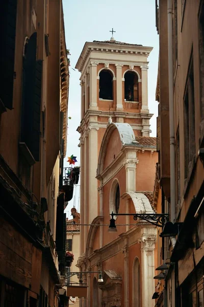 Alley Nézet Harangtorony Történelmi Épületek Velence Olaszország — Stock Fotó