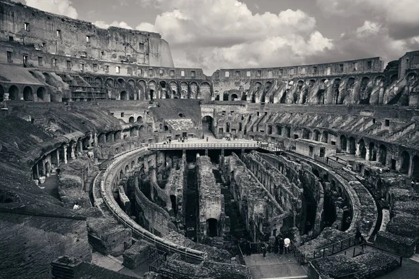 Inuti Colosseum Den Världsberömda Landmärke Och Symbolen För Rom Italien — Stockfoto