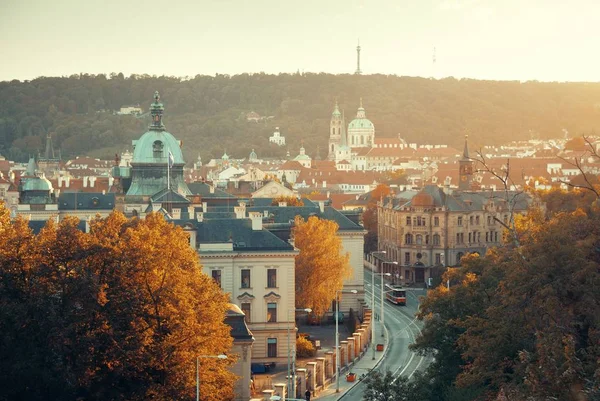 Prag Ufuk Çizgisi Çatı Manzarası Çek Cumhuriyeti Nde Kilise Kubbe — Stok fotoğraf