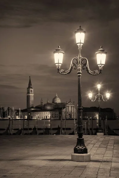 Venecia Noche Con Farola Iglesia San Giorgio Maggiore Italia — Foto de Stock