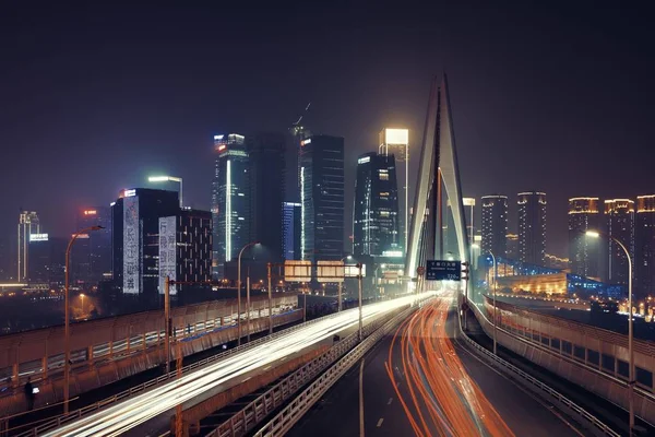 Brücke Und Lichtpfad Bei Nacht Chongqing China — Stockfoto