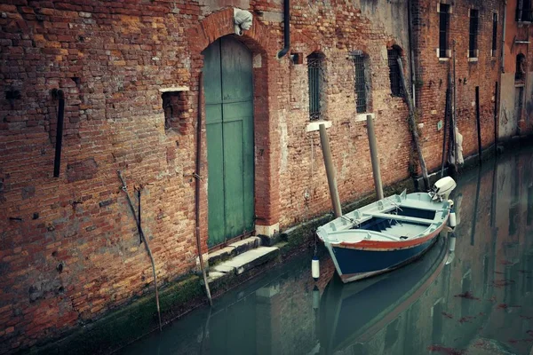 Lodní Park Benátském Průplavu Itálie — Stock fotografie