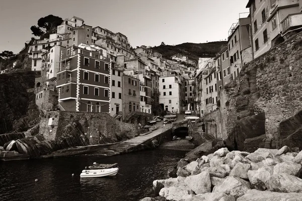 Riomaggiore Προκυμαία Κτίρια Ασπρόμαυρο Στο Cinque Terre Ιταλία — Φωτογραφία Αρχείου