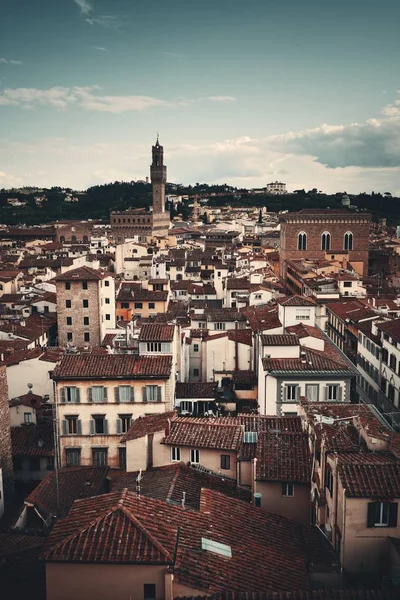 İtalya 'da Floransa' nın çatı manzaralı şehir silueti