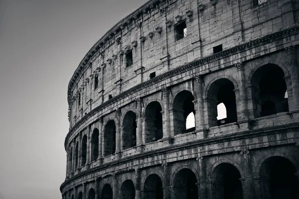 Colosseum Róma Olaszország Szimbolikus Építészete Monokrómában — Stock Fotó