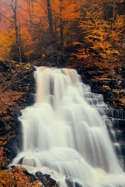 Cascadas Otoño Parque Con Follaje Colorido — Foto de Stock