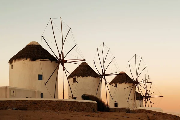 Windmühle Als Berühmtes Wahrzeichen Auf Mykonos Griechenland — Stockfoto