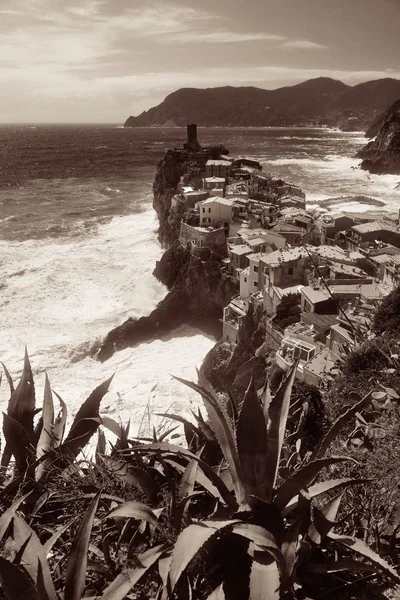 Vernazza Budynkami Nad Morzem Cinque Terre Włochy — Zdjęcie stockowe