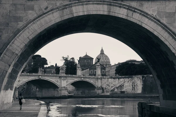 Река Тибр Базилика Святого Петра Ватикане Черно Белой — стоковое фото