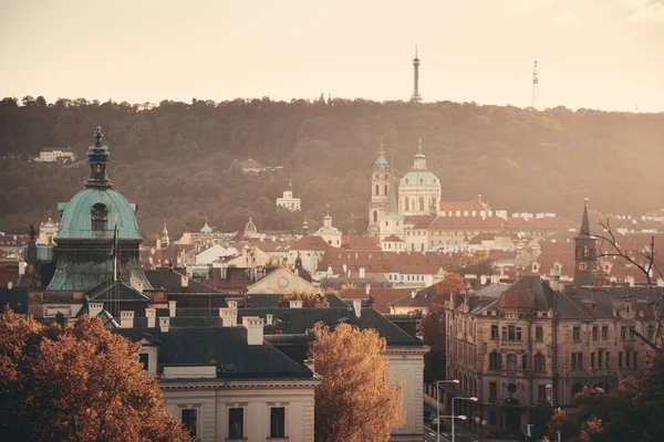 Widok Panoramę Pragi Kościołem Kopułą Czechach — Zdjęcie stockowe