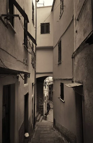 Alley Buildings Close Seup Vernazza One Five Villages Cinque Terre — стоковое фото