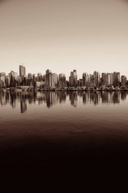 Vancouver şehir Mimarlık ve tekne su yansımaları ile
