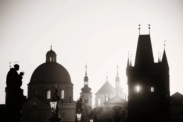 Silueta Historických Budov Praze Česká Republika Při Východu Slunce — Stock fotografie