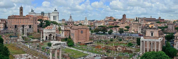 Tarihi Binaların Kalıntılarıyla Roma Forumu Talya — Stok fotoğraf