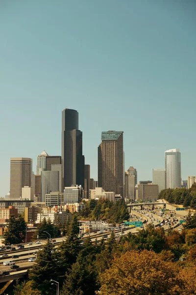 Estrada Tráfego Com Arquitetura Centro Seattle — Fotografia de Stock