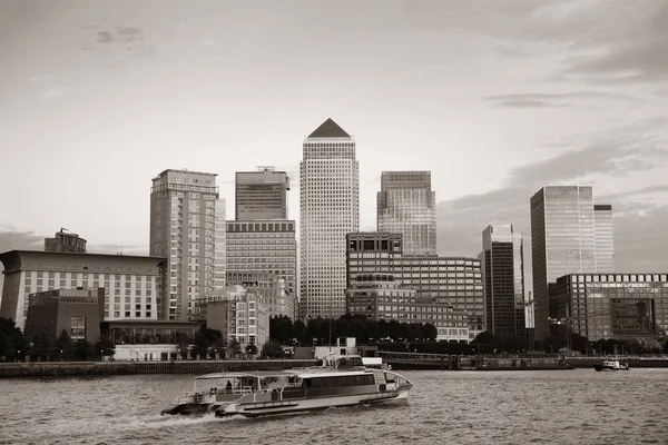 Obchodní Čtvrť Canary Wharf Londýně Černá Bílá — Stock fotografie