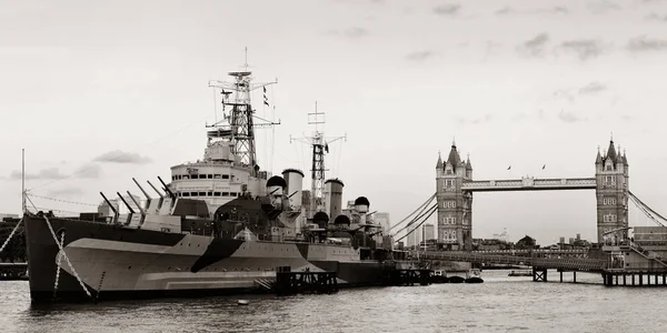 Hms Belfast Warship Tower Bridge Thames River London — Stock Photo, Image